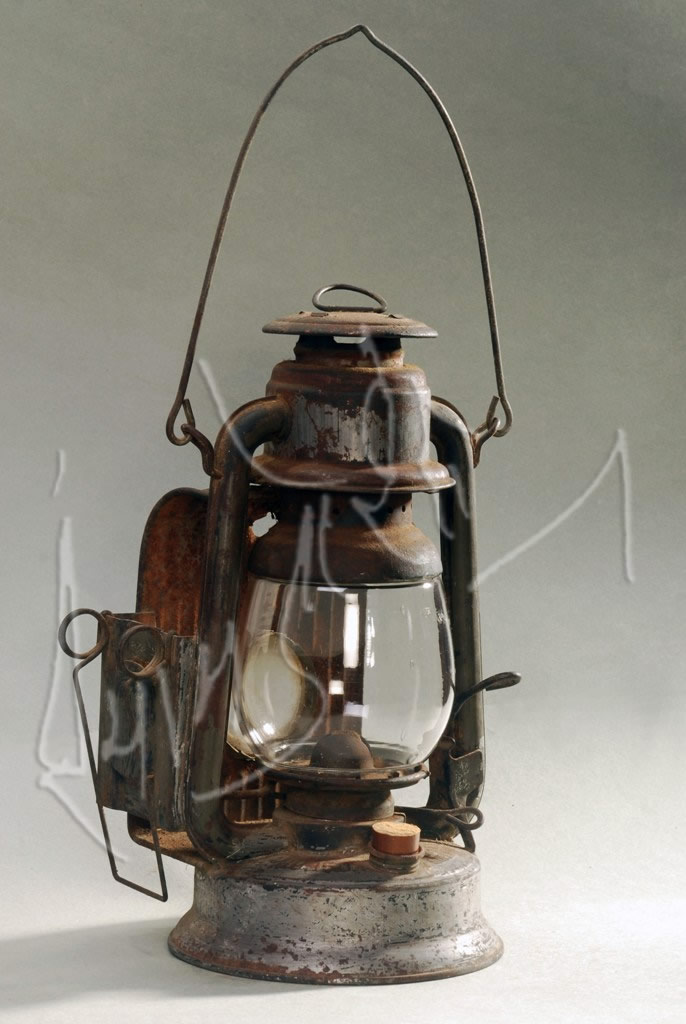 Lamp No. 251