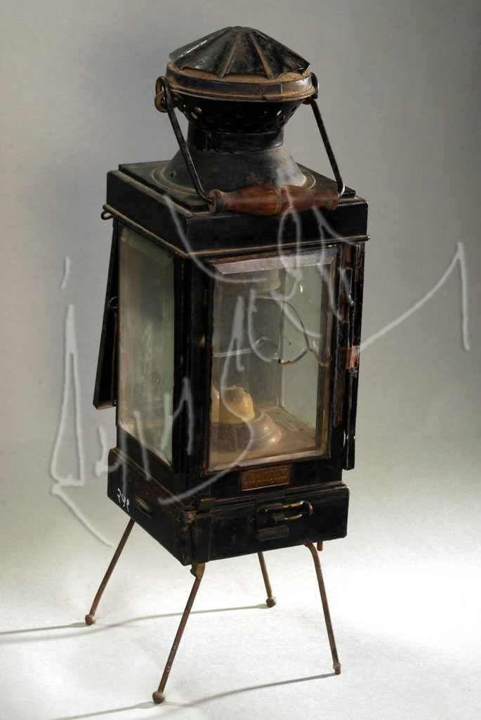 Lamp No. 259